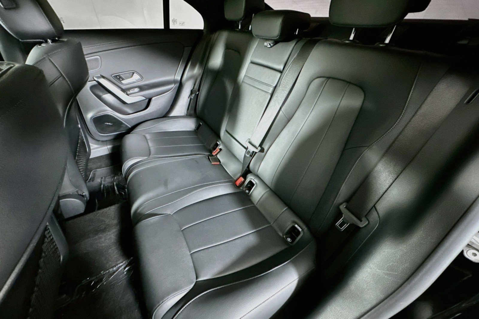 Used 2023 Mercedes-Benz CLA 250 w/ Premium Package image 7