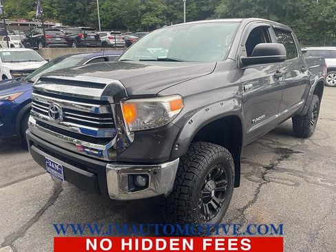 Used 2017 Toyota Tundra SR5 w/ SR5 Upgrade Package AWD/4WD image 1