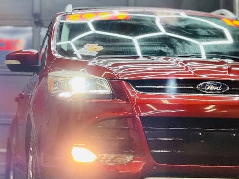 Used 2014 Ford Escape Titanium w/ Equipment Group 401A image 3