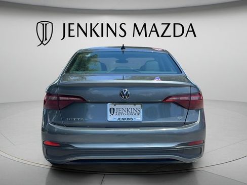 Used 2024 Volkswagen Jetta SE FWD image 7