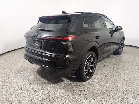Certified 2026 Audi Q3 quattro 2.0T AWD/4WD image 8