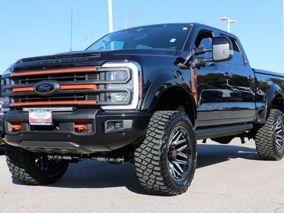 New 2026 Ford F250 Lariat w/ Black Appearance Package