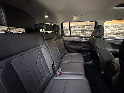 Used 2025 Hyundai Santa Fe XRT image 33