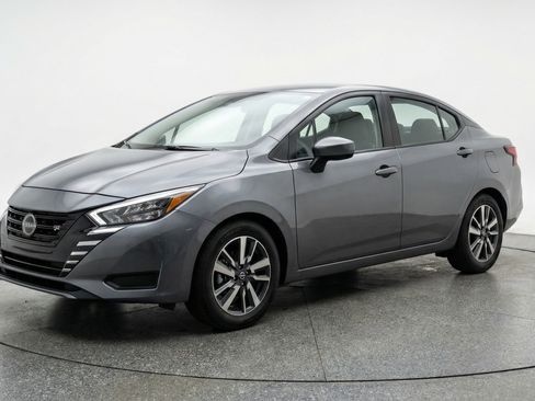 Used 2025 Nissan Versa SV FWD image 3