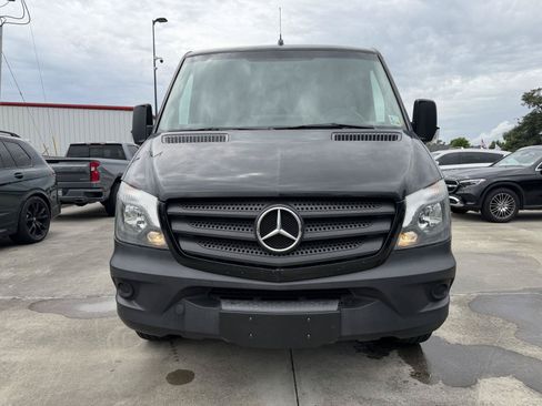 Used 2016 Mercedes-Benz Sprinter 2500 image 2
