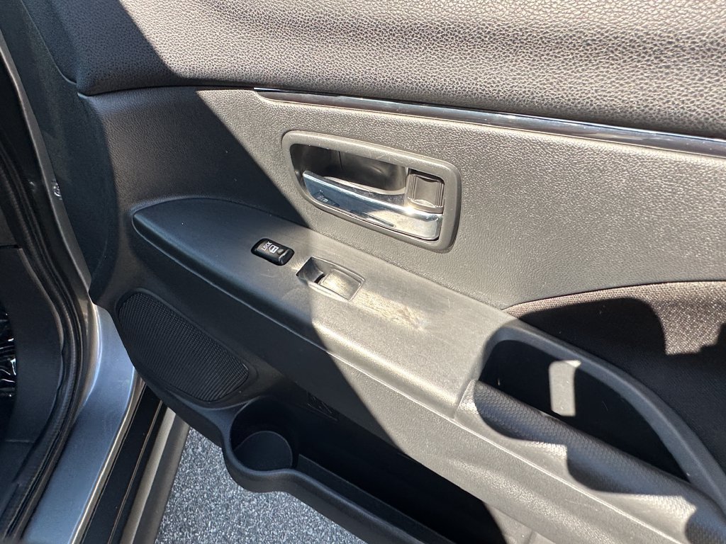Used 2025 Mitsubishi Outlander Sport LE AWD/4WD image 20