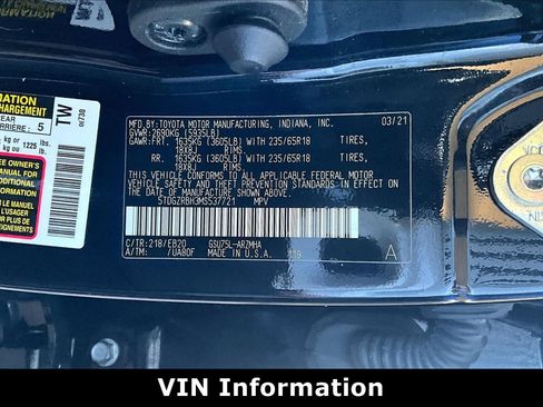 Used 2021 Toyota Highlander XLE image 19