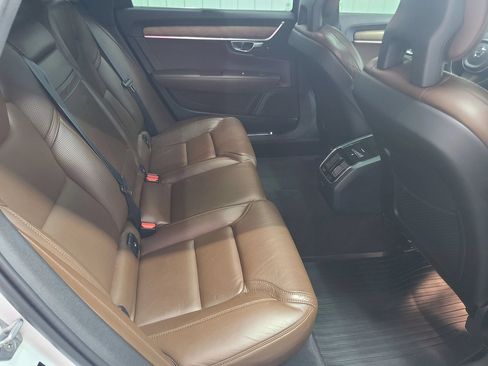 Used 2018 Volvo S90 T6 Inscription w/ Convenience Package AWD/4WD image 39