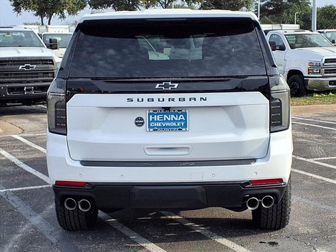 New 2026 Chevrolet Suburban Z71 w/ Comfort Package image 5