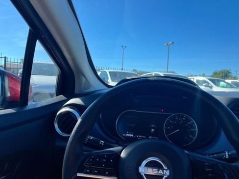 Used 2025 Nissan Versa SV w/ Trunk Package image 34