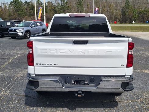 Used 2025 Chevrolet Silverado 1500 LT image 3