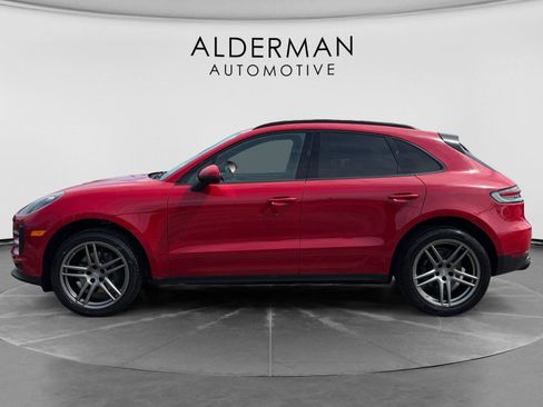 Used 2019 Porsche Macan AWD/4WD image 2