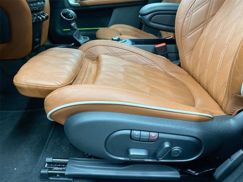 Used 2023 MINI Cooper Countryman SE w/ Storage Package image 18