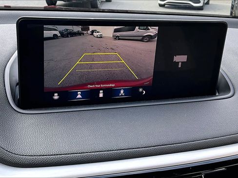 Used 2022 Acura MDX FWD image 25