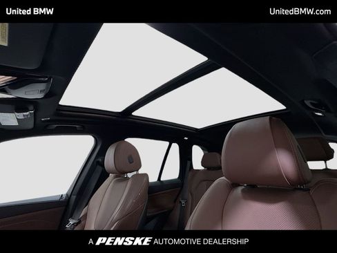 Used 2021 BMW X5 sDrive40i w/ M Sport Package RWD image 12