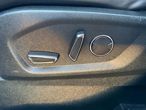 Used 2017 Ford Edge SEL w/ Equipment Group 201A image 27