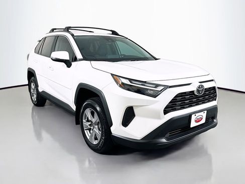Certified 2025 Toyota RAV4 XLE FWD image 3
