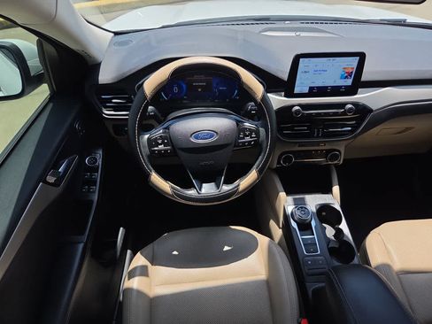 Used 2022 Ford Escape SEL w/ Technology Package FWD image 24