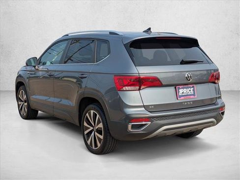 Used 2024 Volkswagen Taos SE FWD image 8
