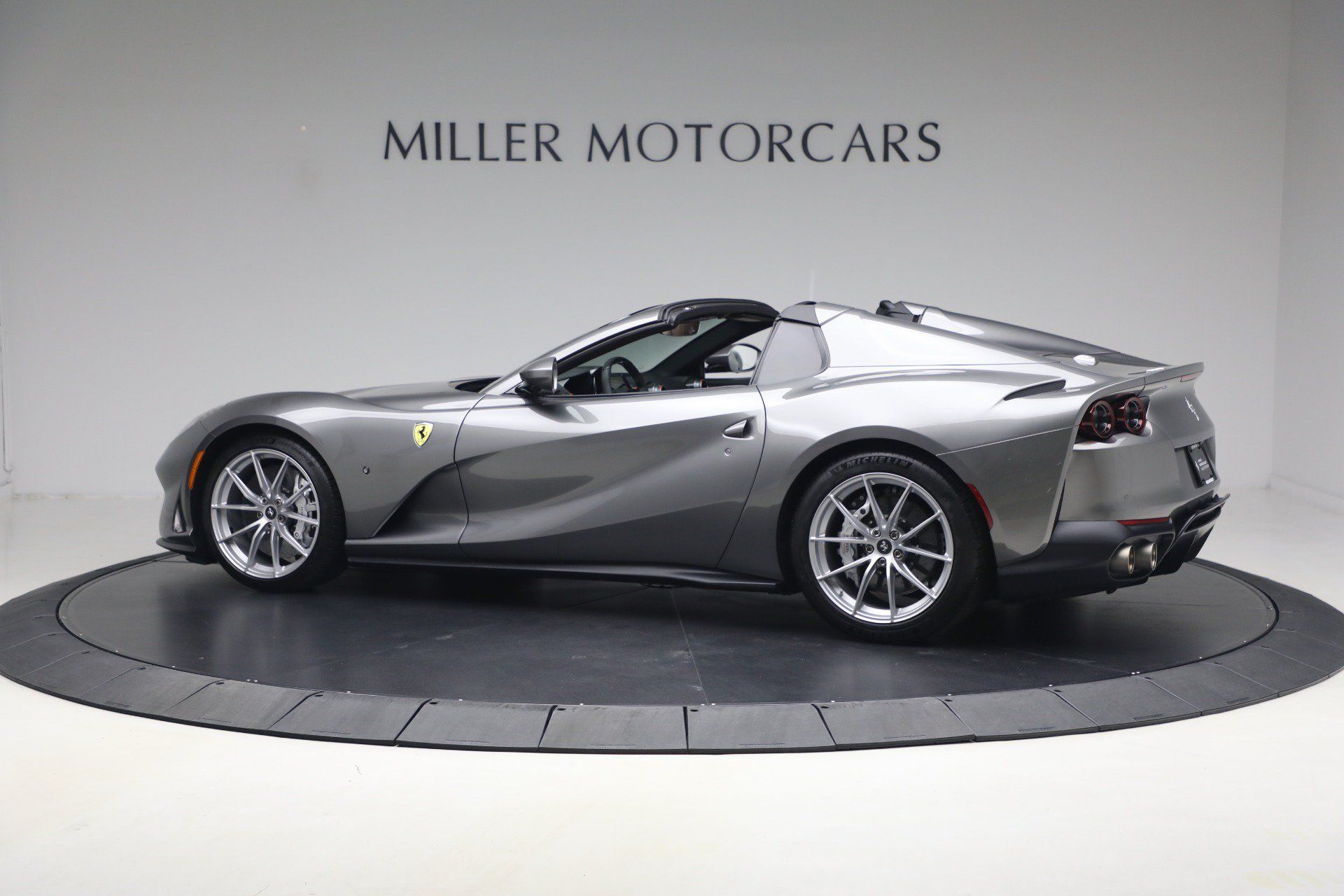 Certified 2021 Ferrari 812 GTS RWD image 4