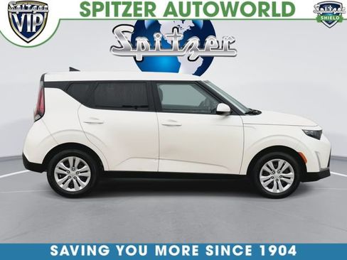 Used 2024 Kia Soul LX image 10