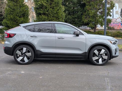 Used 2024 Volvo C40 P8 Recharge Ultimate w/ Protection Package Premier image 8