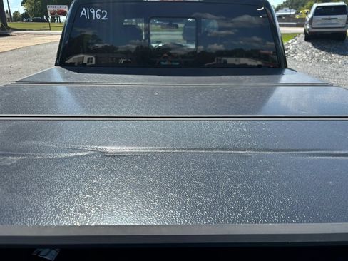 Used 2018 Ford F150 Lariat w/ Equipment Group 502A Luxury AWD/4WD image 16
