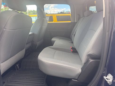 Used 2015 RAM 1500 Express AWD/4WD image 16
