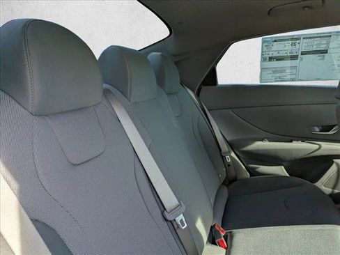 New 2026 Hyundai Elantra SE FWD image 20