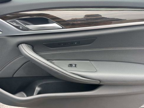 Used 2019 BMW 530i xDrive image 23