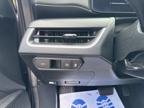 Used 2025 Kia K4 FWD image 18