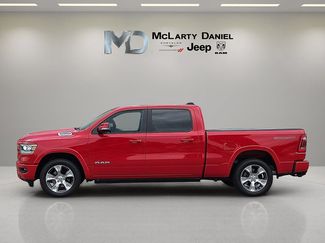 Used 2022 RAM 1500 Laramie AWD/4WD video 3