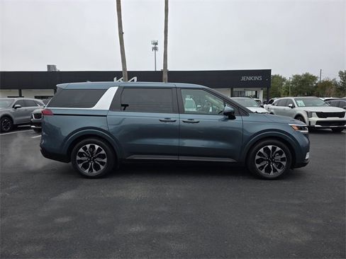 Certified 2024 Kia Carnival EX image 2