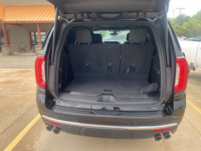 Used 2022 GMC Yukon Denali RWD image 17