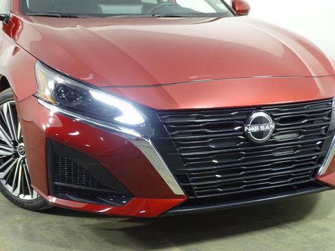 Used 2024 Nissan Altima 2.5 SL image 48