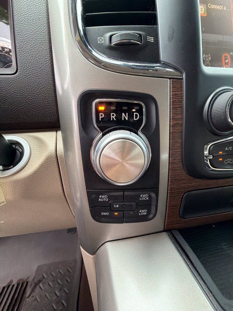 Used 2017 RAM 1500 Laramie AWD/4WD image 18