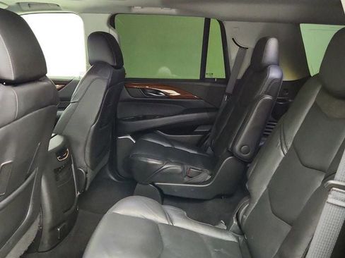 Used 2019 Cadillac Escalade Premium Luxury AWD/4WD image 22