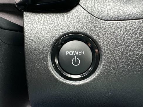 Used 2026 Toyota Camry SE FWD image 33