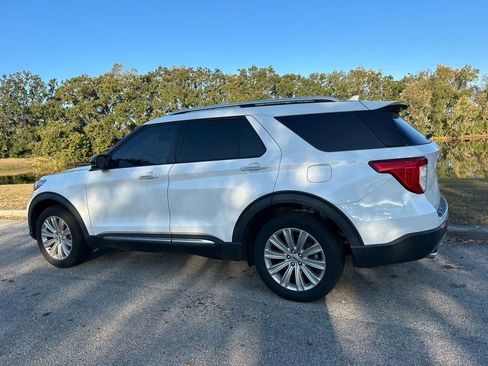 Used 2021 Ford Explorer Limited w/ Hybrid Equipment Group 310A image 3