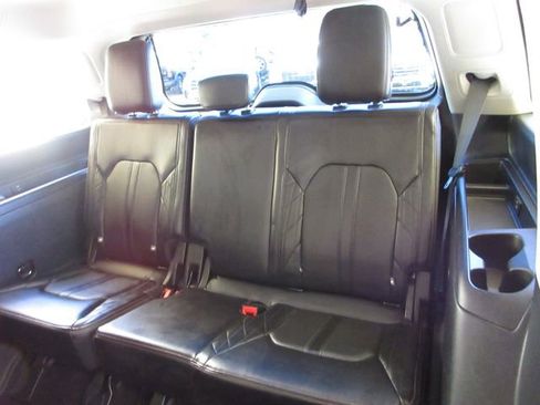 Certified 2020 Ford Expedition Platinum image 27
