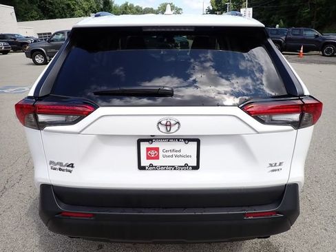 Certified 2025 Toyota RAV4 XLE AWD/4WD image 5