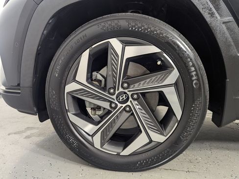 Certified 2022 Hyundai Tucson Limited FWD image 11