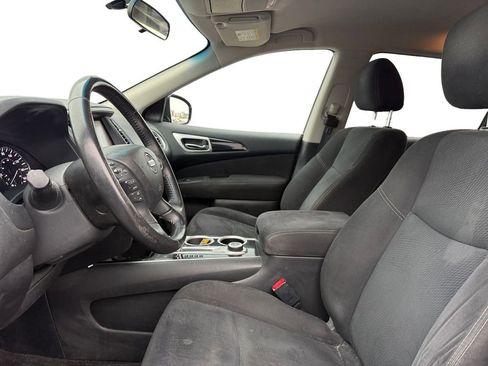 Used 2014 Nissan Pathfinder SV image 9