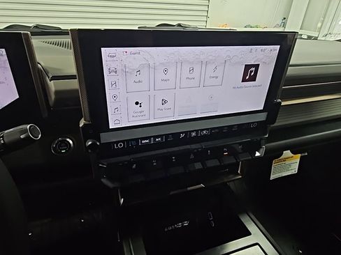 New 2025 GMC Hummer EV 2X w/ Extreme Off-Road Package image 12