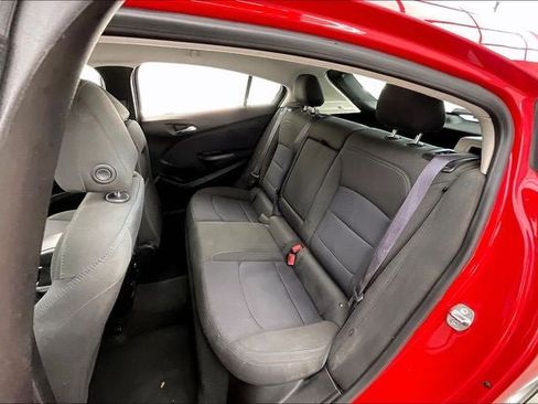 Used 2017 Chevrolet Cruze LT w/ Convenience Package FWD image 19