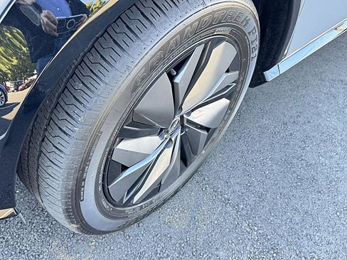 Used 2024 Nissan Ariya PLATINUM+ e-4ORCE AWD image 36