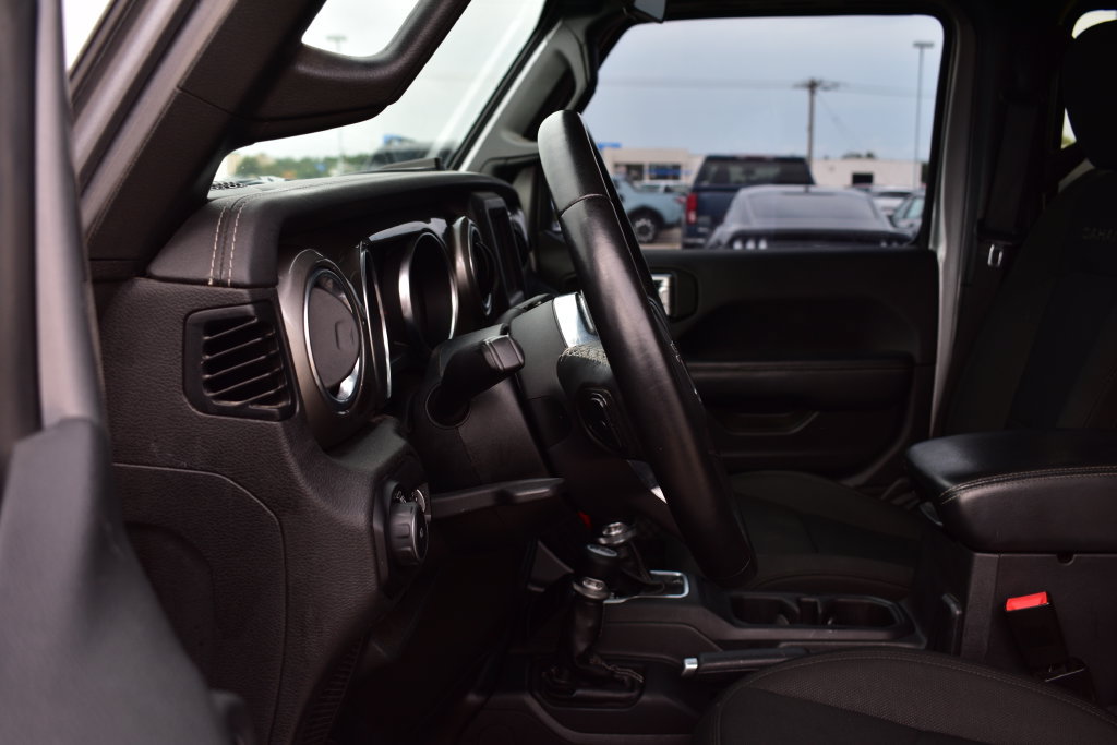 Used 2020 Jeep Wrangler Unlimited Sahara AWD/4WD image 44