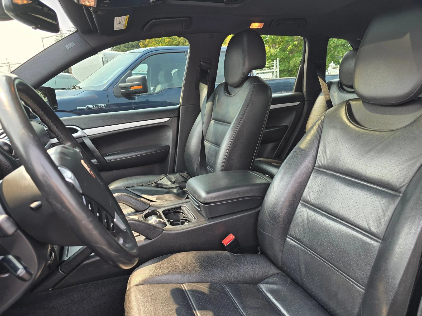 Used 2010 Porsche Cayenne AWD/4WD image 18