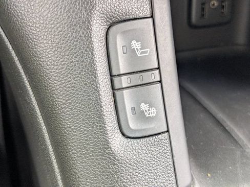 Used 2018 GMC Acadia SLT FWD image 28
