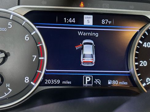 Used 2024 Nissan Sentra SR FWD image 19